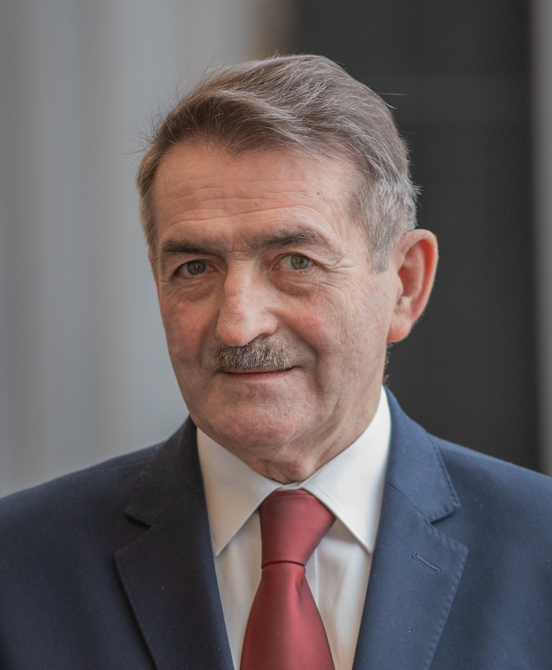 prof. dr hab. inż. Jerzy Błażejowski